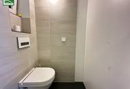 Stilvolle Dachgeschoss-Maisonette mit 3,5 Zimmern, riesiger Terrasse und WG-Eignung nahe U6 Nußdorfer Straße!