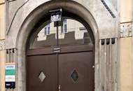 Klassisches Wiener Zinshaus mit ausgebautem Dachgeschoß in der Millergasse