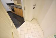 Direkt beim Stephansplatz: Schöner 1,5-Zimmer-Altbau in Ruhelage