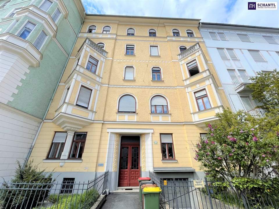 MIT BALKON! Tolle Altbauwohnung mit idyllischem Innenhof-Balkon, 2 Zimmer, mitten in der City! Besser geht´s nicht - diese Lage lässt keine Wünsche offen!