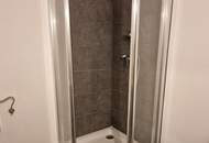 Trendig-sanierte 2,5-Zimmer-Wohnung mit Balkon in zentraler Lage