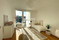 U-Bahn Nähe: Helle DG Wohnung mit XXL-Terrasse