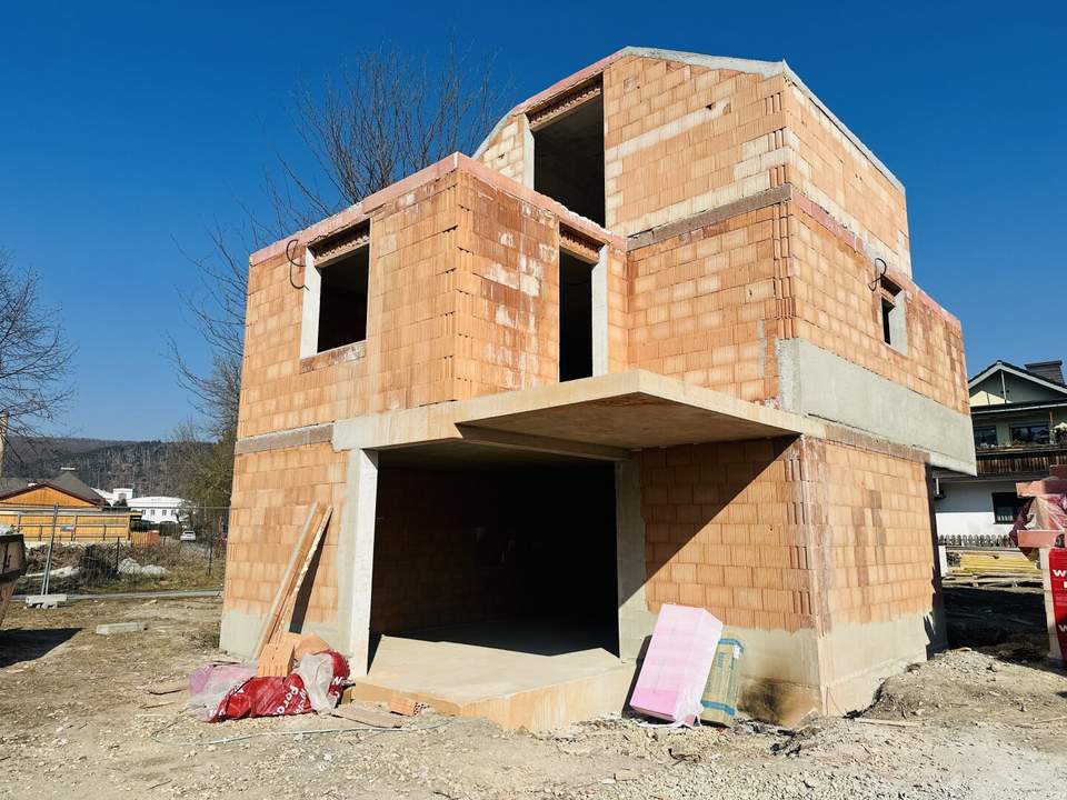 IHR NEUES EIGENHEIM! Doppelhaushälften sowie ein Einfamilienhaus in Pottenstein! 5 Zimmer + zahlreiche Aussenflächen! UNSCHLAGBARE PREISE!