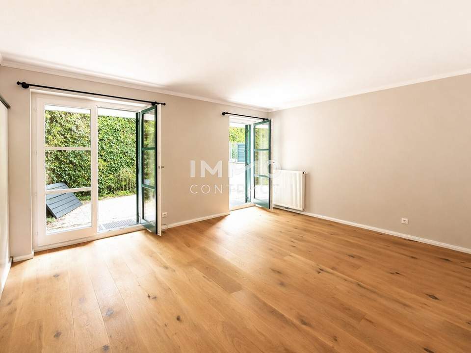 Elevated Living in Sievering: A Rare Vienna Maisonette – Private Terraces