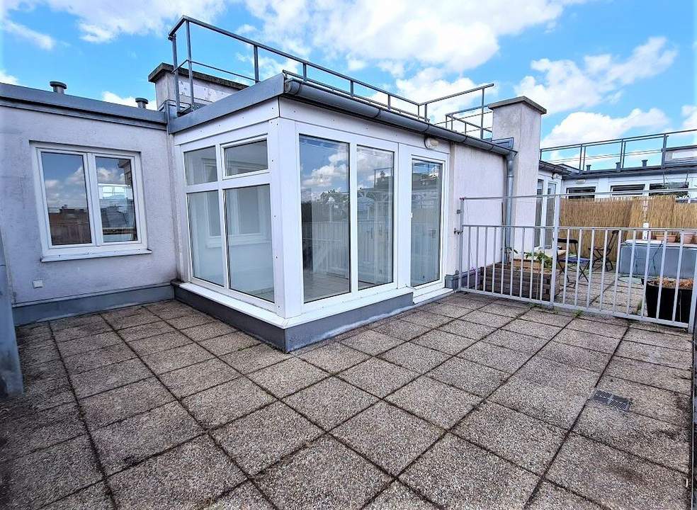 REMBRANDTSTRASSE, TERRASSENHIT, 103 m² Maisonette mit 15 m2 Terrasse, 4 Zimmer, Komplettküche, 2 Bäder, Galerie, Augarten-Nähe