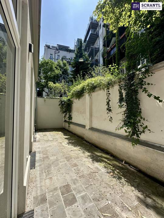 Ein Altbau wie im Bilderbuch! Ruhiger Erstbezug mit Freifläche und bester Nachbarschaft.