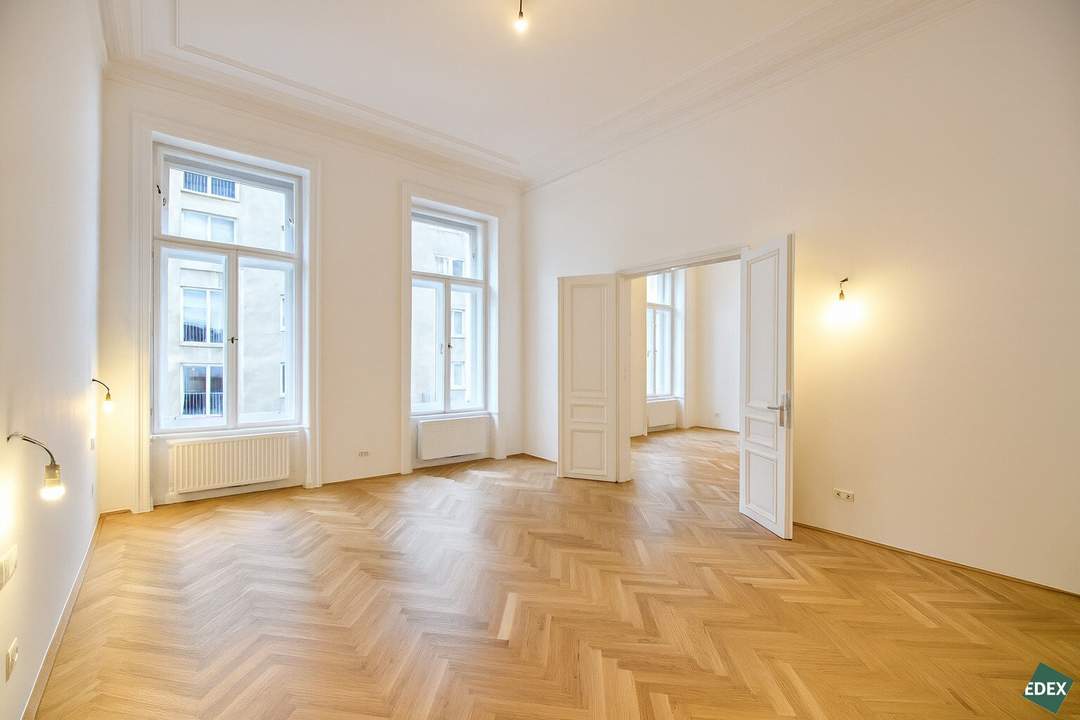 ERSTBEZUG NACH SANIERUNG | Traumhafte 4-Zimmer Altbauwohnung nahe Schottentor