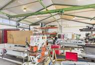 Halle mit großer Freifläche zur vielseitigen Nutzung inkl Wohnhaus mit 3 Wohnungen