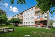 Hochwertige 4-Zimmer-Wohnung mit traumhafter DAN-Küche & Loggia in zentraler Lage!