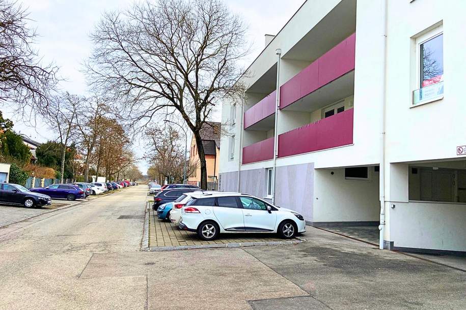 Helle 3-Zimmer-Genossenschaftswohnung mit Balkon und Tiefgaragenplatz!, Wohnung-miete, 975,00,€, 2700 Wiener Neustadt(Stadt)