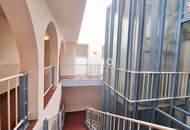 Schlossherr:in gesucht - elegante Schlosswohnung mit Turmzimmer zu verkaufen!