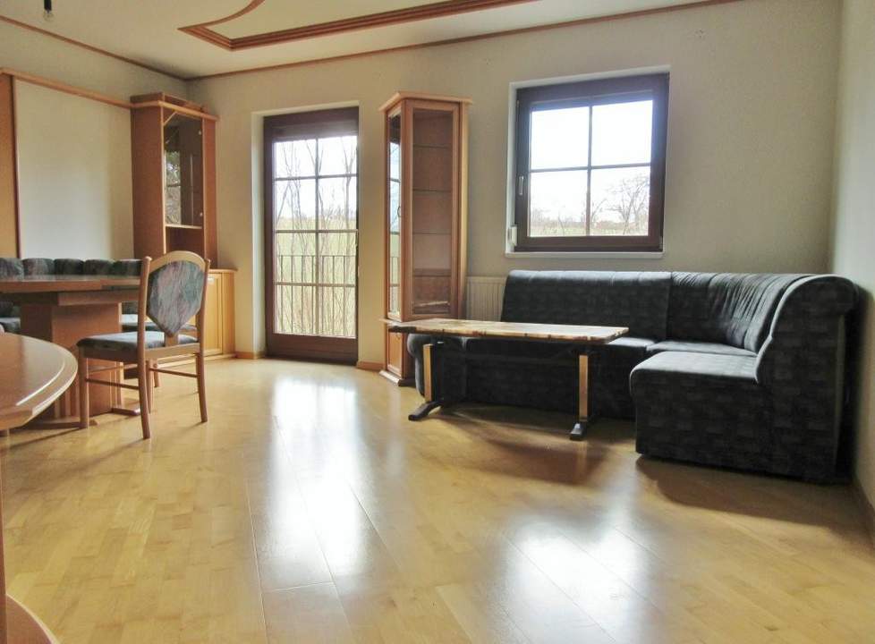 EXKLUSIVES 4-ZIMMER APARTMENT IN GRÜNRUHELAGE