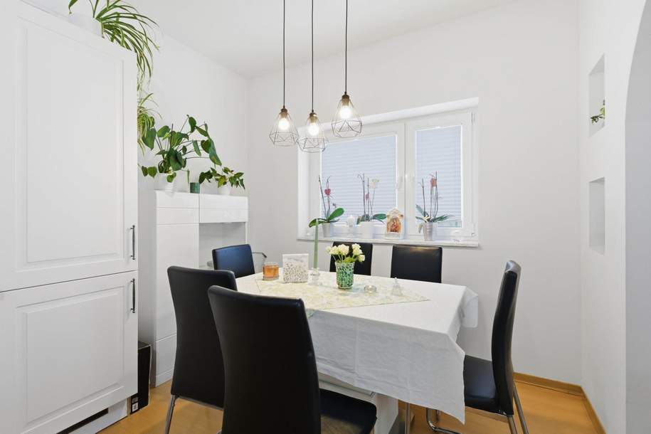 ZENTRUMSNAHE WOHNUNG MIT TERRASSE & BLICK INS GRÜNE - INKL. PKW-STELLPLATZ!, Wohnung-miete, 798,00,€, 2020 Hollabrunn