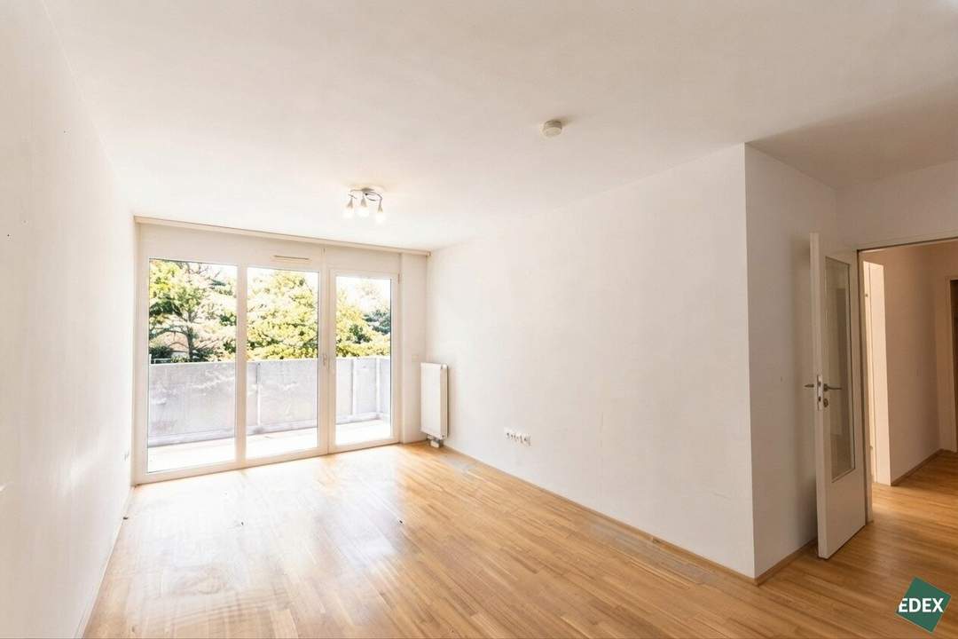 Charming 2-Room Apartment with Balcony and Storage Room on the 3rd Floor (Elevator Access) – Close to Tram Stop