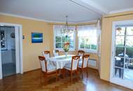 BUNGALOW INMITTEN DER VEGETATION IN RUHELAGE