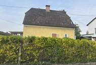 Grundstück mit altem Abbruchhäuschen in Bergham