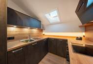 Premium Dachgeschoßwohnung mit Altholzcharme und traumhaftem Bergblick