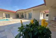 Ultimativer Luxus im Mediterranen Stil: Sensationeller Bungalow mit Pool in Exklusiver Ausstattung und Top Ruhelage, hier erfüllt sich Jeder Wohntraum