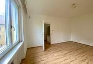 2 Zimmer-Wohnung ZUM SANIEREN, BLICK ins GRÜNE!