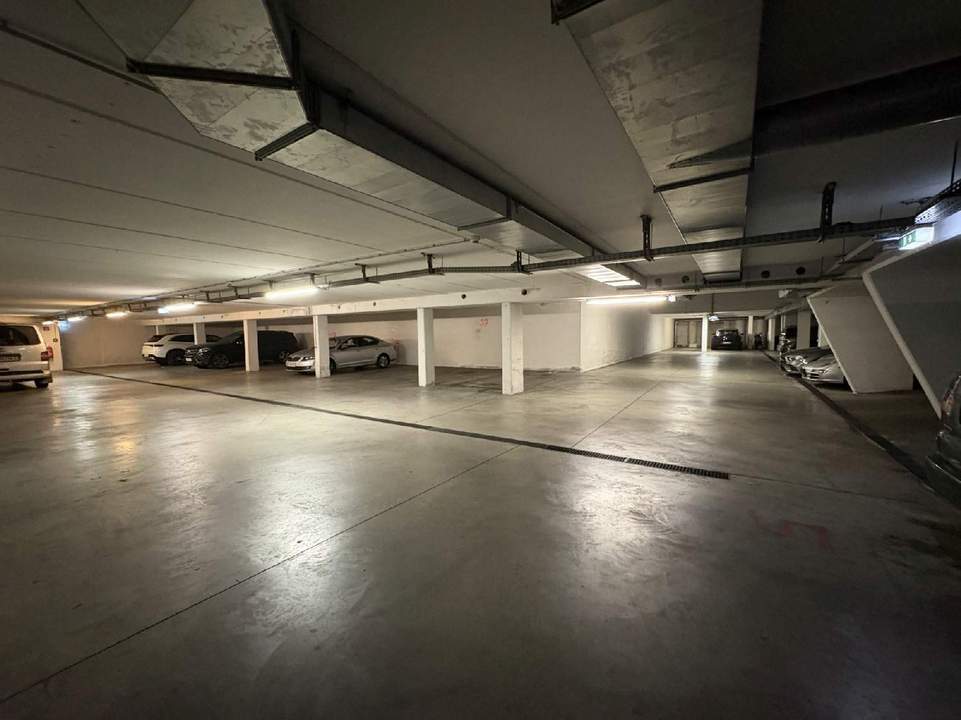 Garagenplatz in der Troststraße/Leebgasse in 1100 Wien