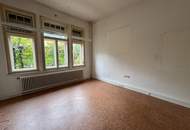 Charmante Villa - mit viel Potenzial und Geschichte auf großem Grund