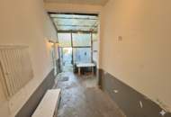 Raum für Visionäre und Bastler: Charmantes Stadthaus mit Potenzial, XXL-Stadl &amp; uneinsehbarem Garten