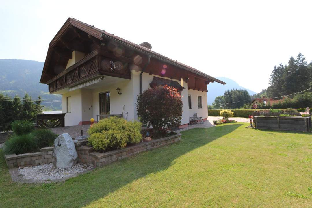 Großzügiges 6-Zimmer-Einfamilienhaus mit Garten, Terrasse & Garage in Treffen, Kärnten!