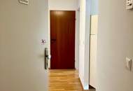 HELLE 2-ZIMMER DG WOHNUNG MIT eigener TERRASSE und GARTENNUTZUNG