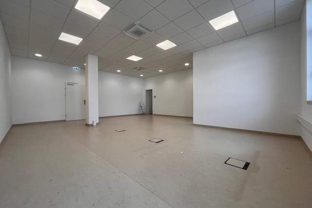 Bürofläche mit ca. 79,13 m² im Büro- u. Garagenpark Ottensheim BT I zu vermieten, Gewerbeobjekt-miete, 1.374,05,€, 4100 Urfahr-Umgebung