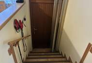 Herziges Hofgasslhäuschen mit Nebengebäude und Mini Garten