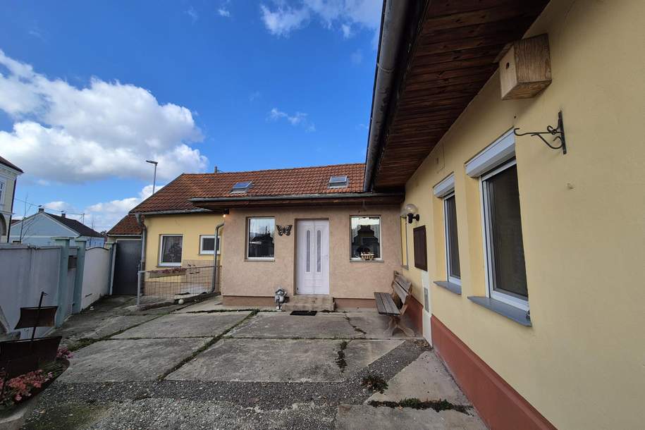 GEMÜTLICHES EINFAMILIENHAUS, Haus-kauf, 139.000,€, 2062 Hollabrunn