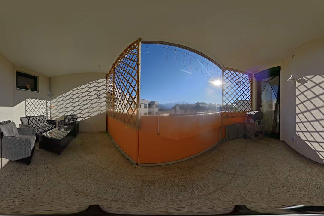 Helle 4-Zimmer-Eigentumswohnung mit Loggia, Tiefgaragenplatz und perfekter Infrastruktur