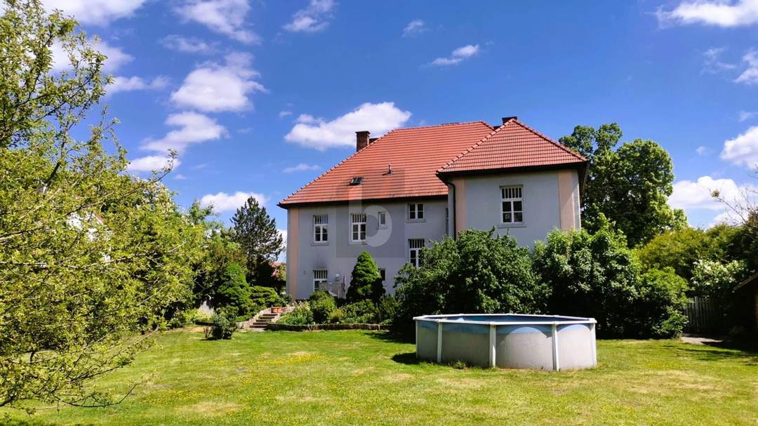 Preisreduktion! REPRÄSENTATIVE DIREKTIONSVILLA MIT UNEINSICHTIGEM GARTEN - KANZLEI - PRAXIS