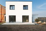 *NEUER PREIS* Lichtdurchfluteter Erstbezug in Theresienfeld - Garten und Garage inklusive !