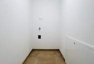 ++ WOHNJUWEL ++ DREI Zimmer WOHNUNG mit BALKON &amp; KÜCHE