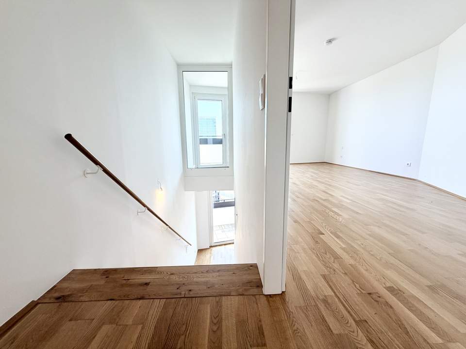 ERSTBEZUG am Hauptbahnhof: EXKLUSIVE DACHGESCHOSSWOHNUNG mit Dachgarten und wunderschönem Wienblick!