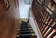 Großzügiges Zweifamilienhaus mit 8 Zimmern und Grünblick in Groß Sierning, 135.000€