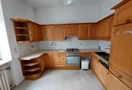 Geschäfts-, Gewerbe- und Bürogebäude im Zentrum