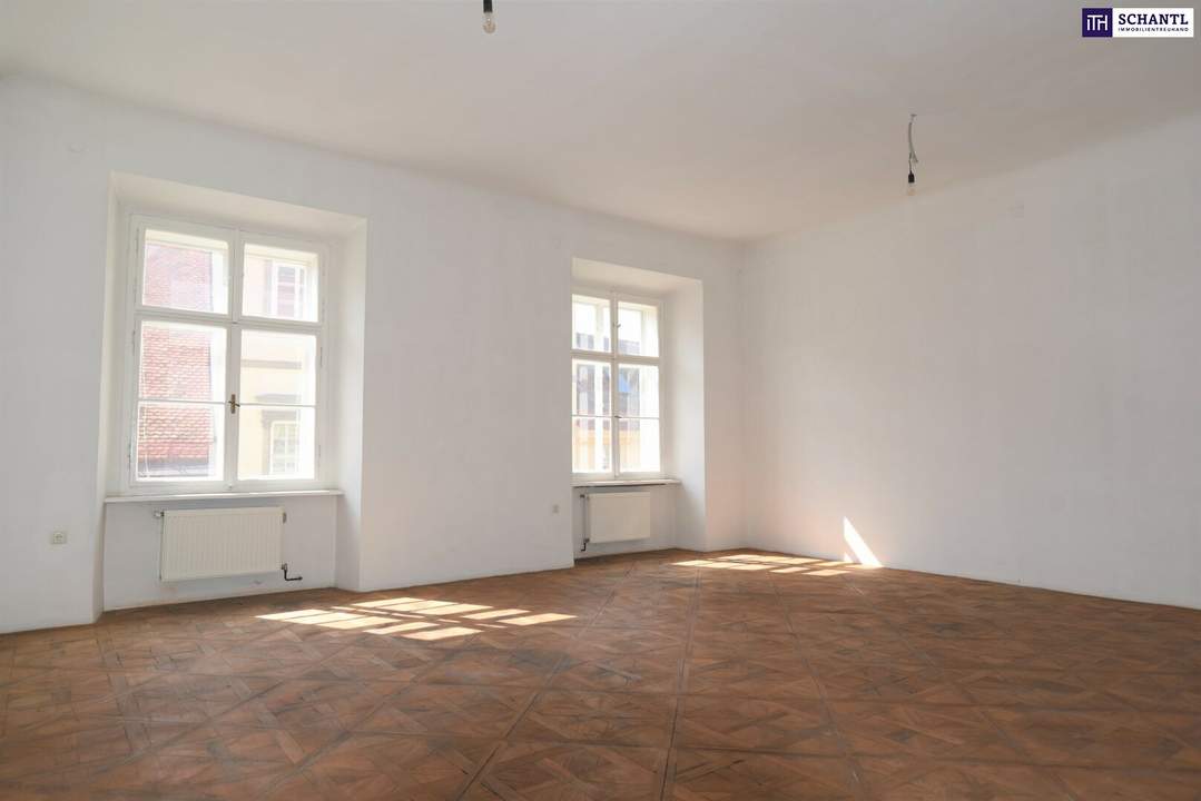 LAGE LAGE LAGE - Sanierungsbedürftige ca. 70 m² Altbauwohnung im Zentrum von Graz!