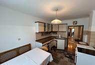 Gepflegtes Landhaus in ruhiger Lage mit Innenhof