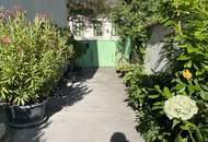 Sanierungsbedürftiges Haus mit wunderschönem Garten