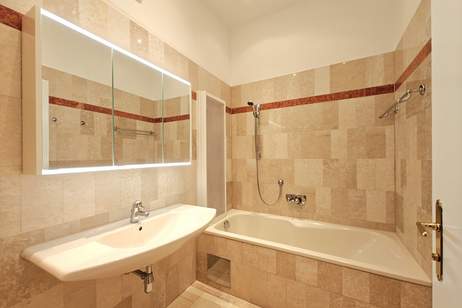 Nähe Hugo-Wolf-Park: Charmante Altbauwohnung mit Erker + Gegliederte Fassade + zentraler Grundriss + Familien- und WG-Geeignet, Wohnung-kauf, 398.000,€, 1190 Wien 19., Döbling