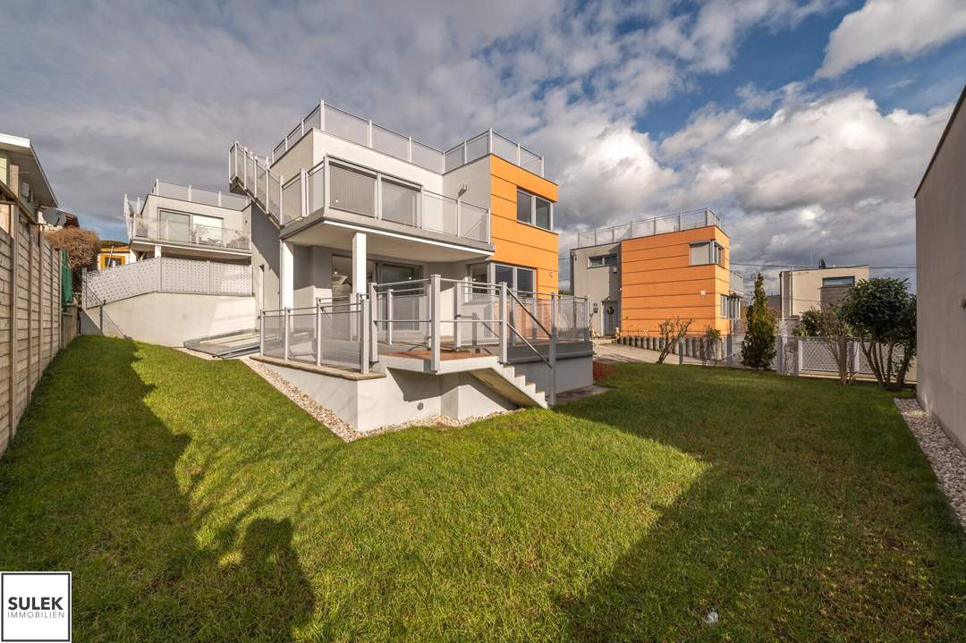 Einfamilienhaus in absoluter Traumlage am Schafberg // Dachterrasse mit Weitblick über die Stadt!
