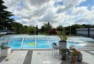 Großes Grundstück mit Pool und wundervoller Ruhe - was will man mehr!