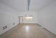 1.800m² Halle mit Rampen und ebenerdiger Einfahrt | beheizt | 250m² Büro &amp; optionale Freiflächen