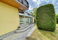 Zentral gelegenes Ein- bis Zweifamilienhaus mit großem Garten und Doppelgarage!