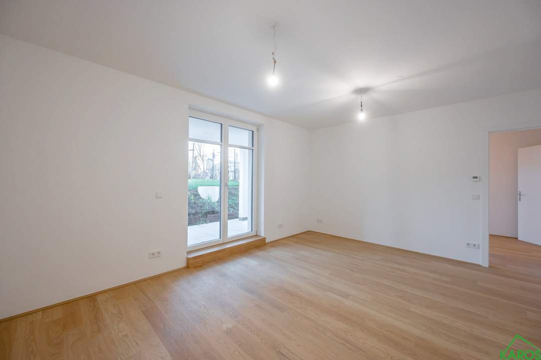 AUHOFSTRAßE - VILLA AUHOF Gartenwohnung – Leben im Grünen und urbanen Flair