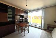 SONNIGES DACHGESCHOSS MIT TERRASSE