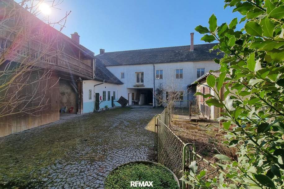 Großzügige Liegenschaft mit Potenzial – jetzt neu entdecken!, Haus-kauf, 215.000,€, 3386 Sankt Pölten(Land)