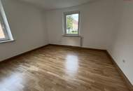 Preiswerte 3-Zimmer-(Durch-)Starter-Wohnung in zentraler und dennoch naturnaher Grünlage, mit allen Annehmlichkeiten einer Top-Infrastruktur! Ab 01.10.2025 verfügbar!
